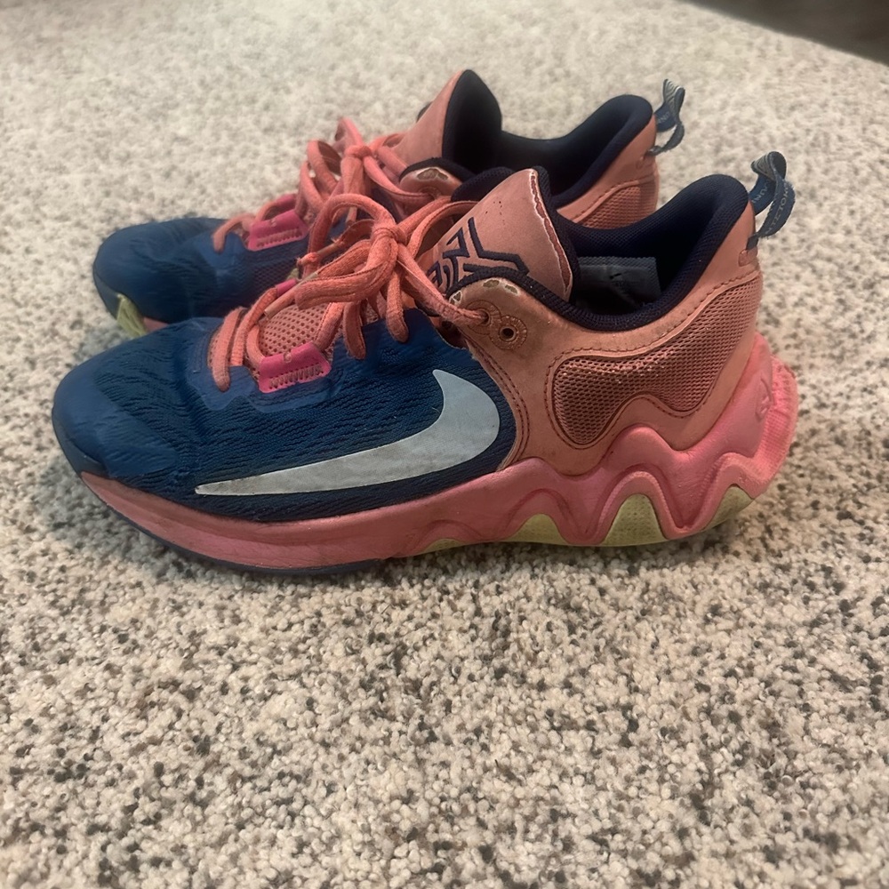 Nike Kids Blue and Pink Athletic Shoes. Big boys 5.5.